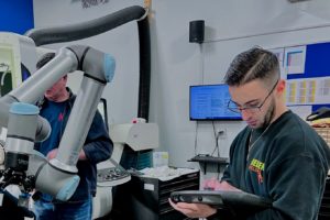 HART Unions employees programming state of the art CNC manufacturing.